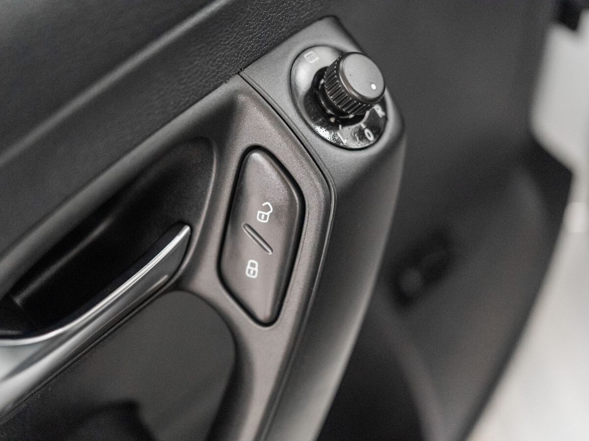 Volkswagen Polo 2016 - фото автомобиля