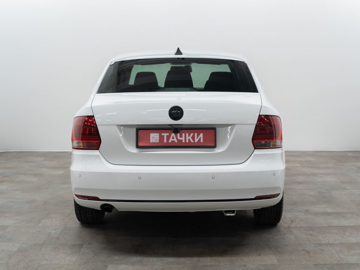 Volkswagen Polo 2016 - фото автомобиля