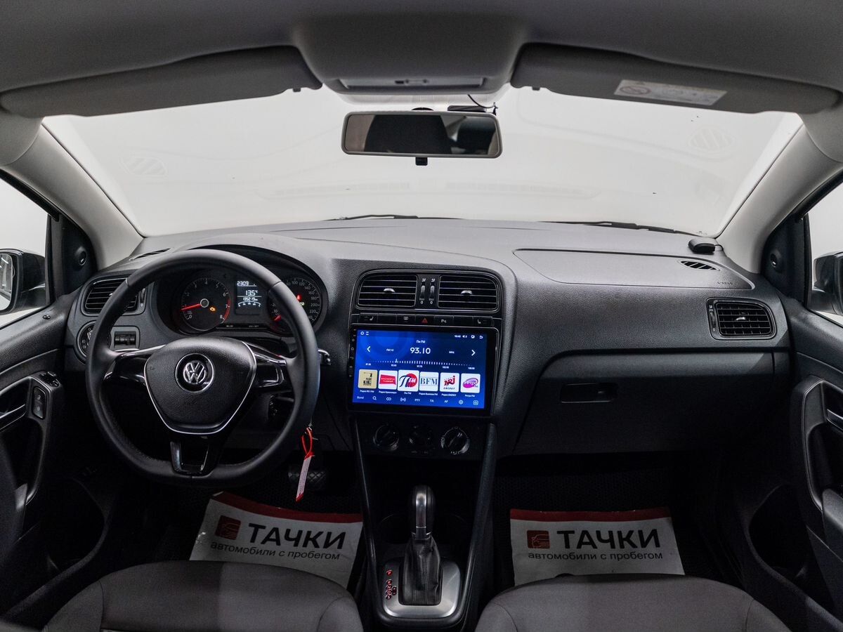 Volkswagen Polo 2016 - фото автомобиля