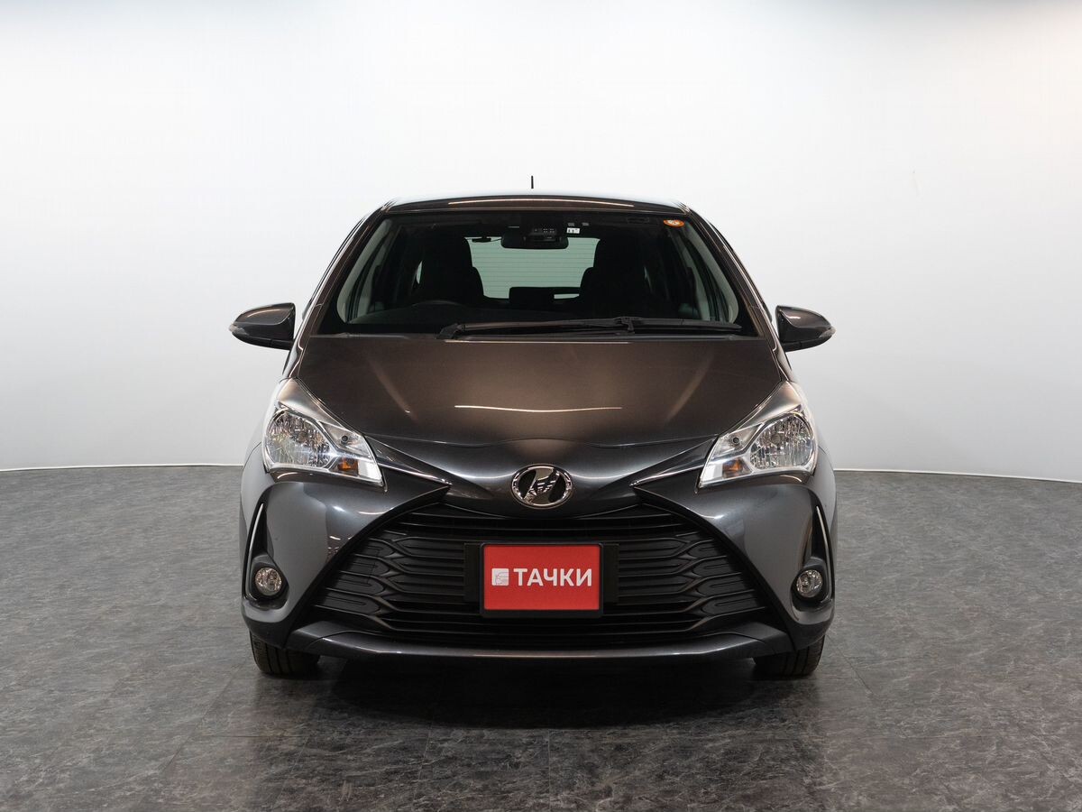Toyota Vitz 2018 - фото автомобиля