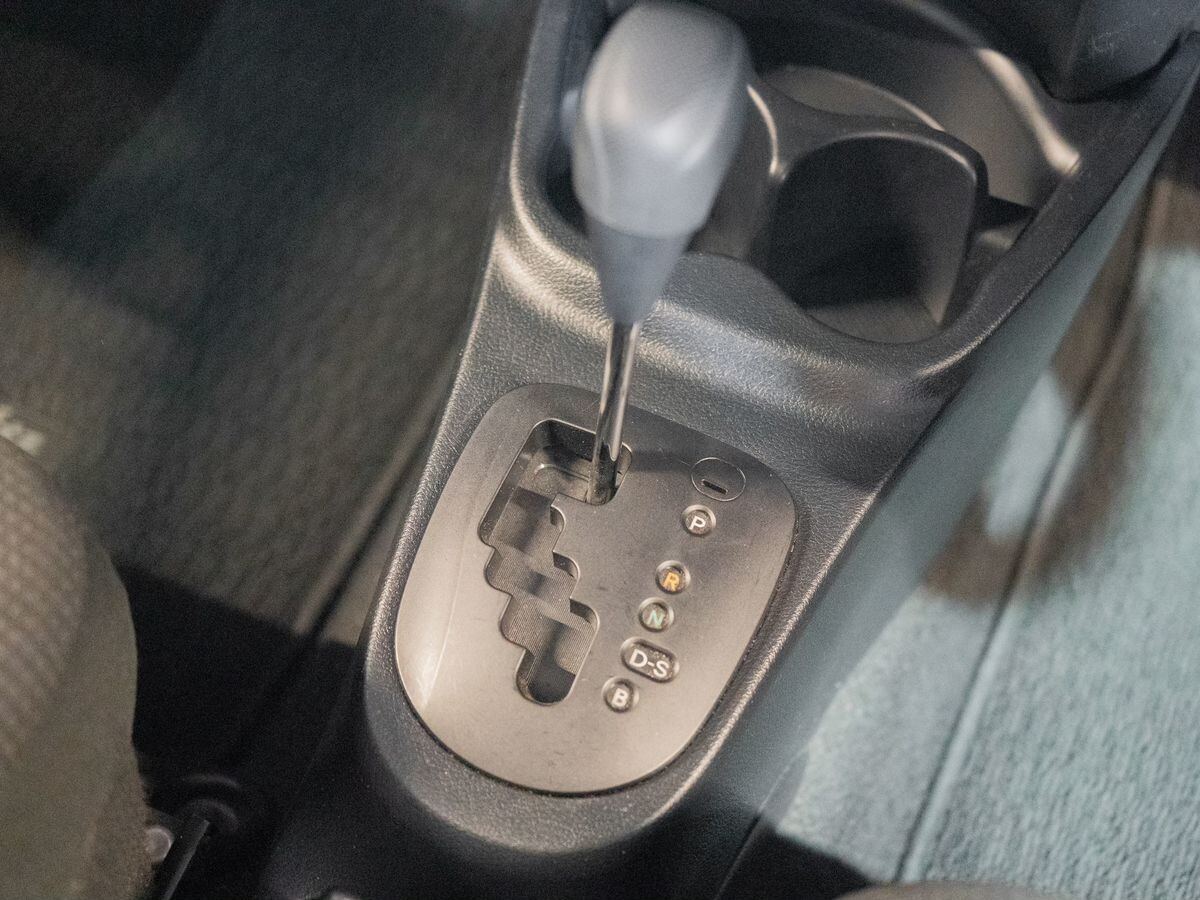 Toyota Vitz 2018 - фото автомобиля