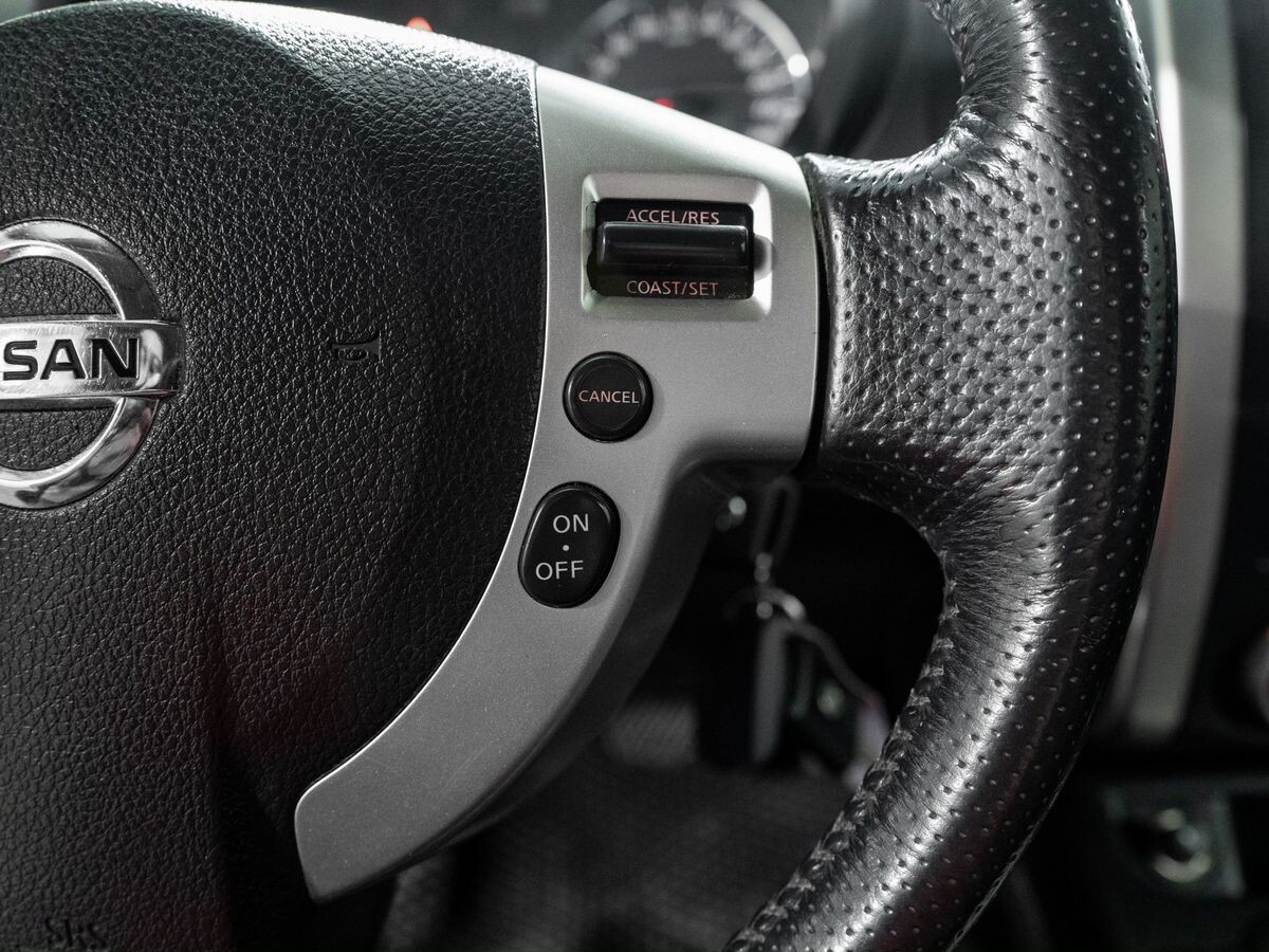 Nissan X-Trail 2011 - фото автомобиля