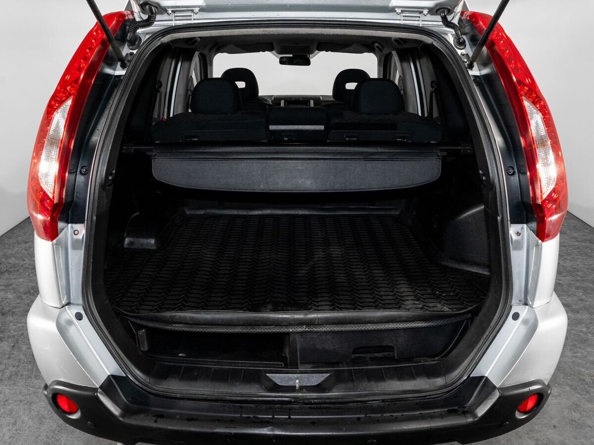Nissan X-Trail 2011 - фото автомобиля