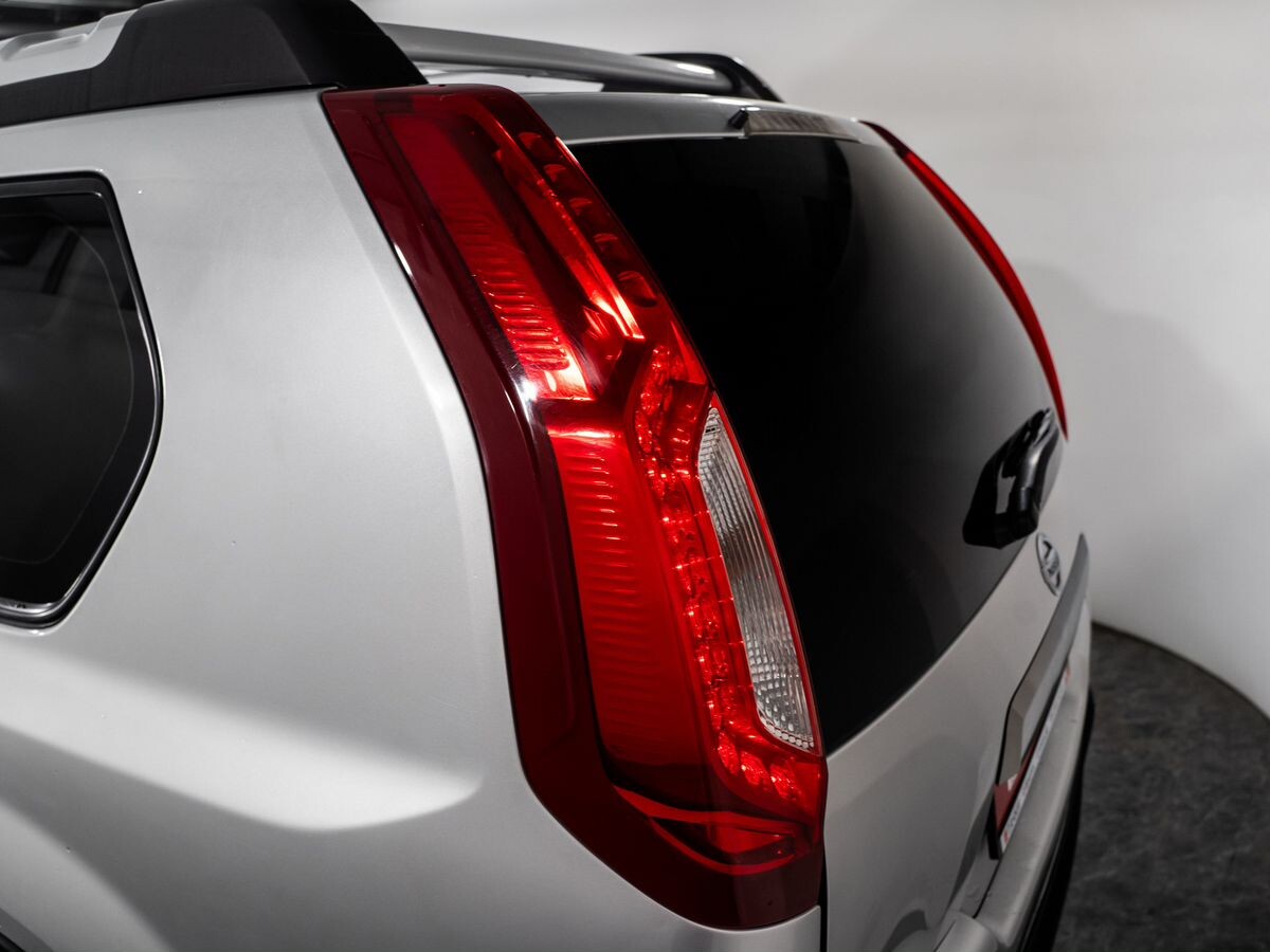 Nissan X-Trail 2011 - фото автомобиля