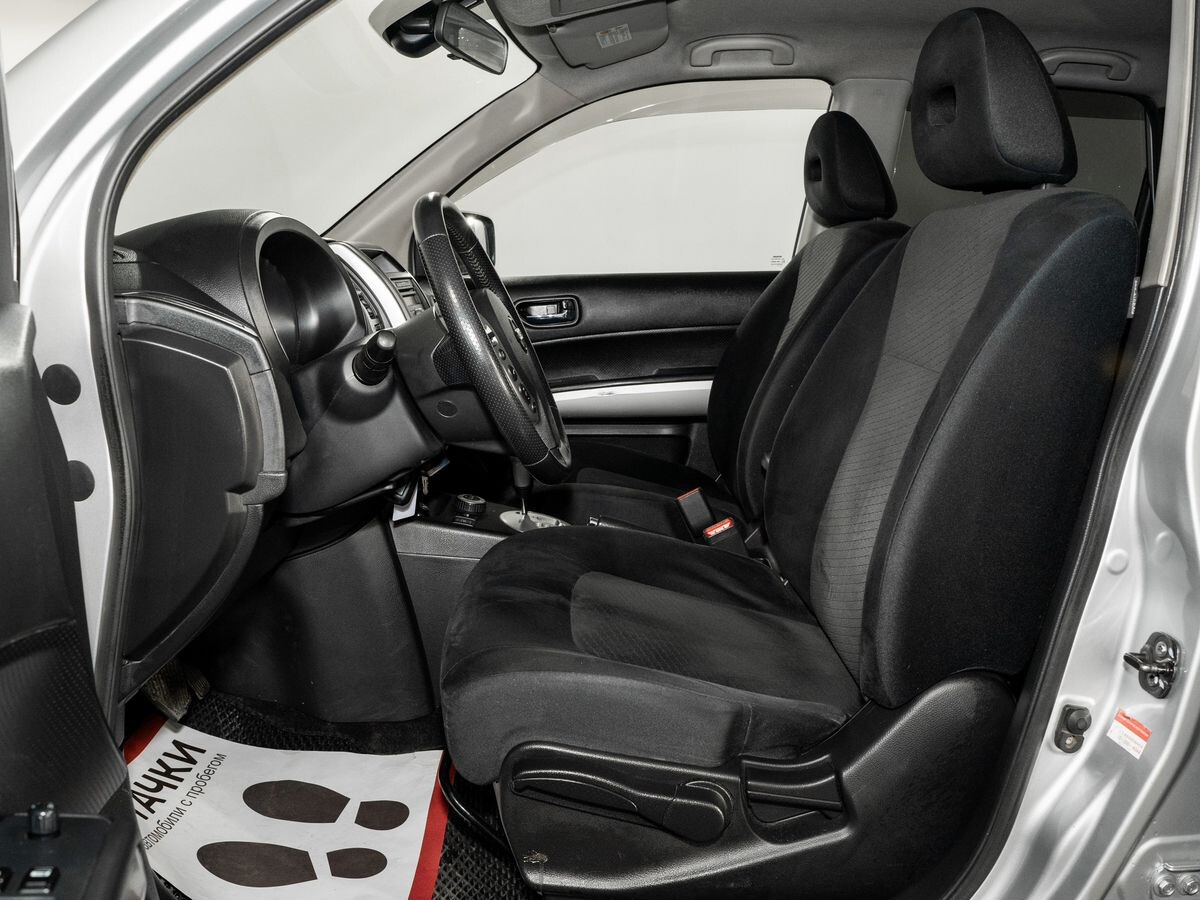 Nissan X-Trail 2011 - фото автомобиля