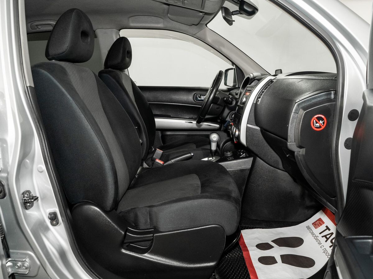 Nissan X-Trail 2011 - фото автомобиля