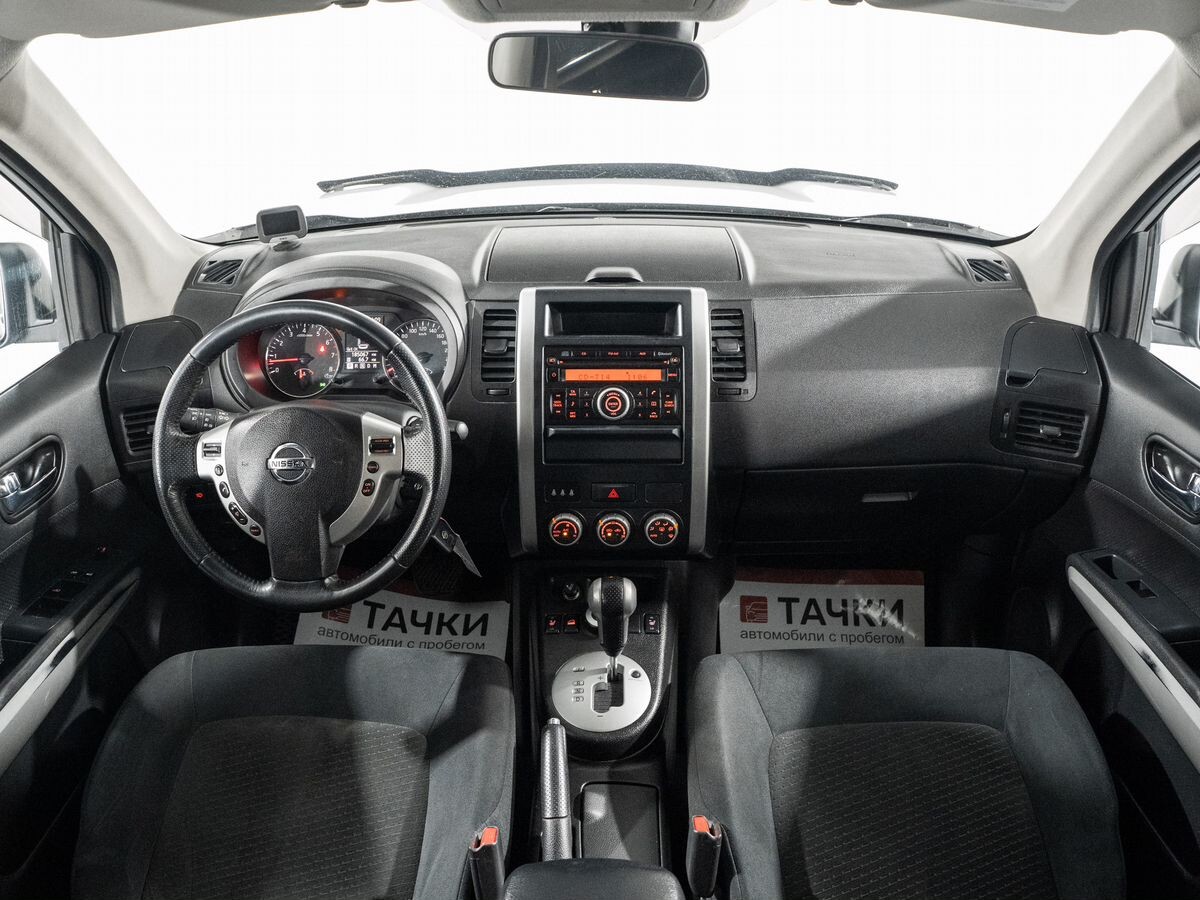 Nissan X-Trail 2011 - фото автомобиля