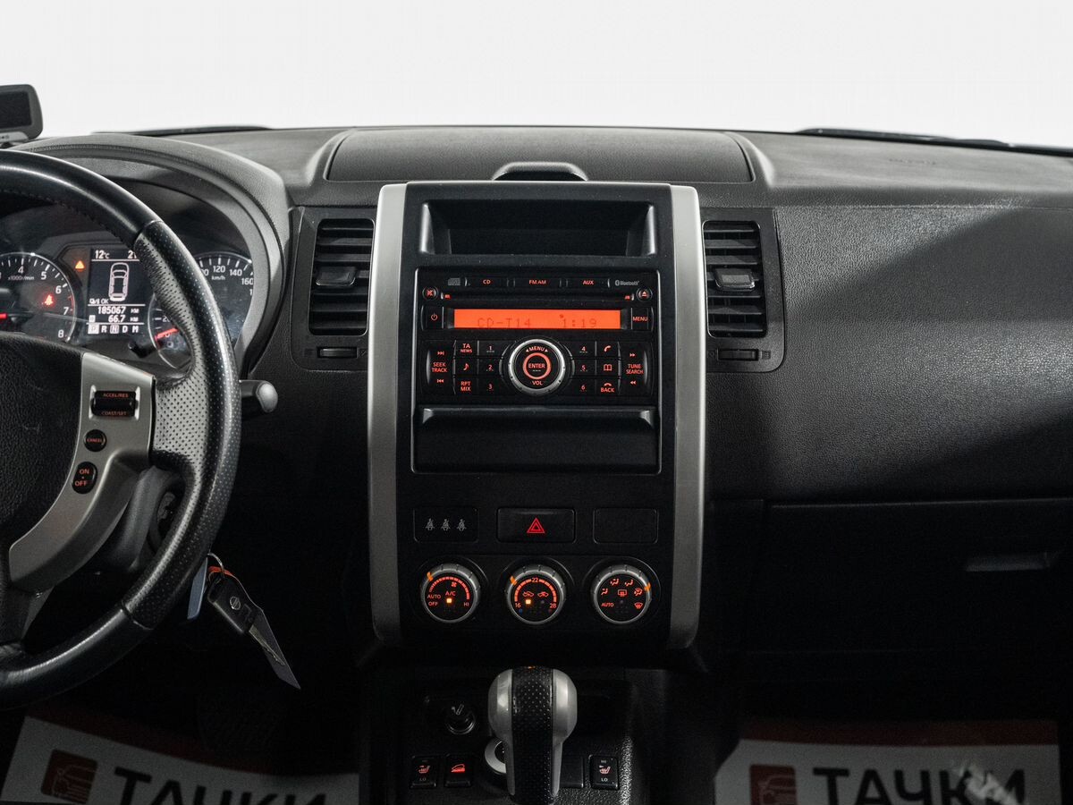 Nissan X-Trail 2011 - фото автомобиля