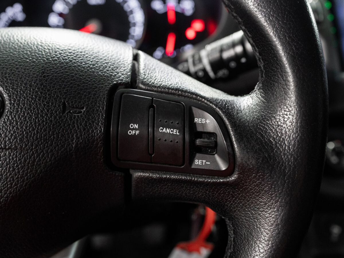 Kia Sportage 2011 - фото автомобиля
