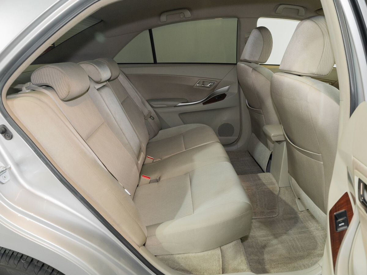 Toyota Premio 2012 - фото автомобиля