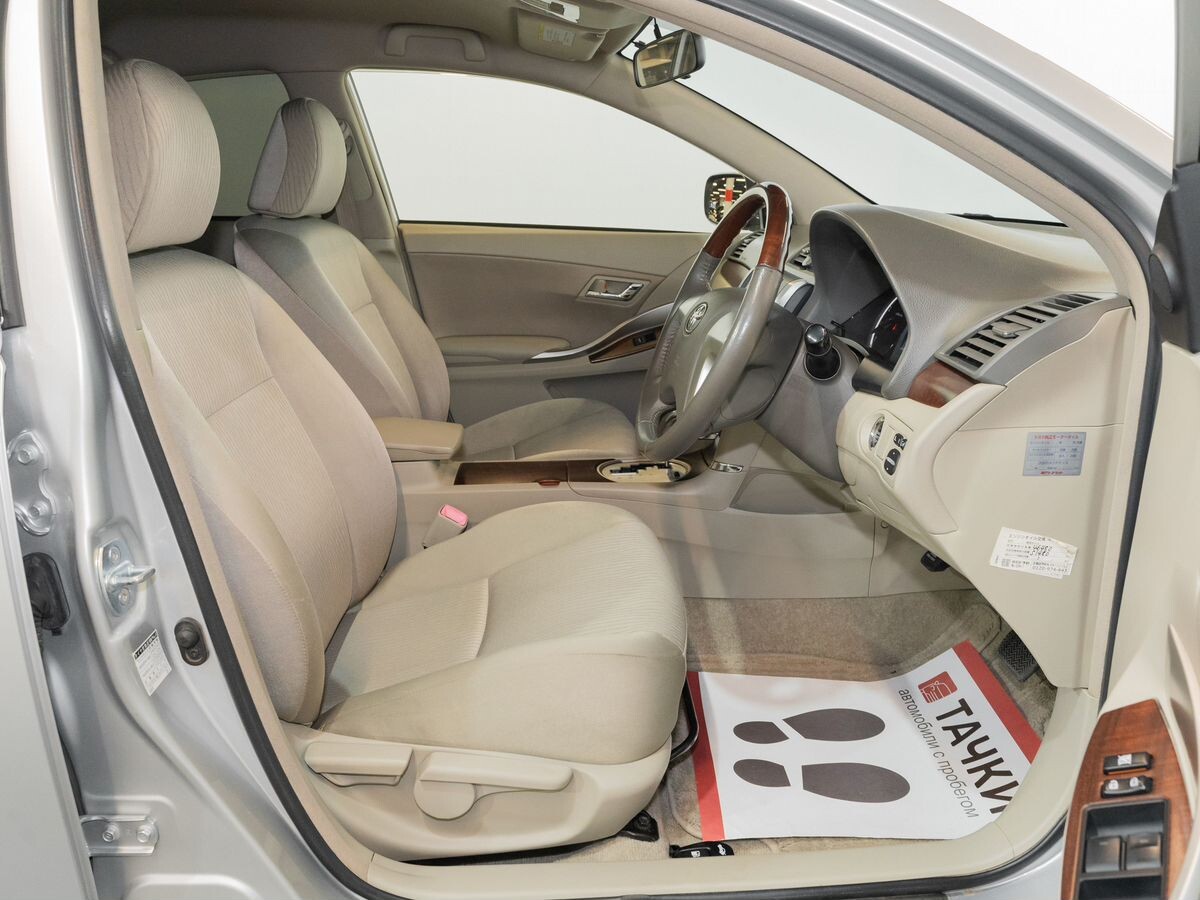 Toyota Premio 2012 - фото автомобиля