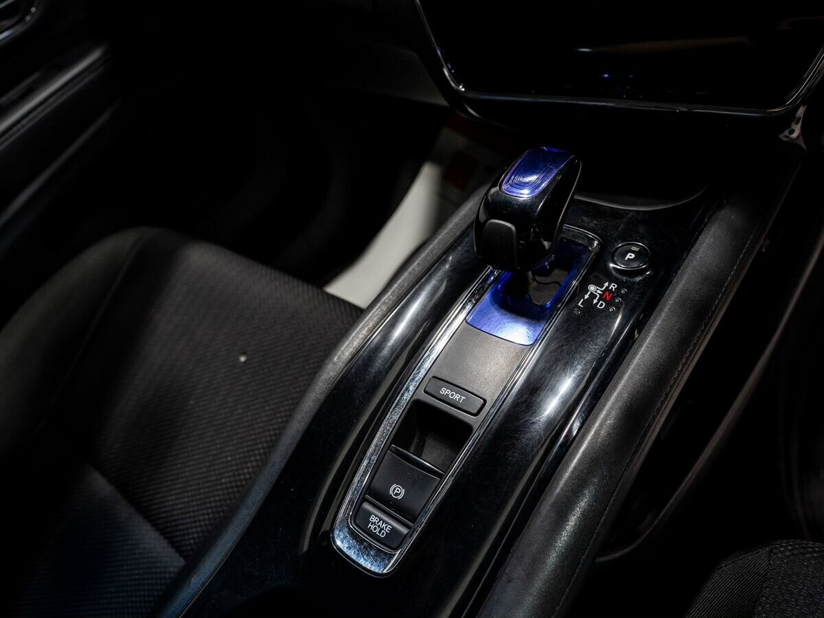 Honda Vezel 2015 - фото автомобиля