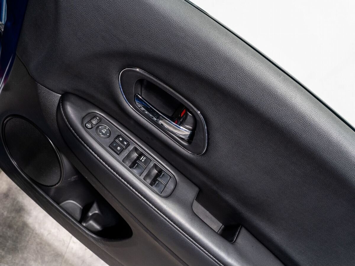 Honda Vezel 2015 - фото автомобиля