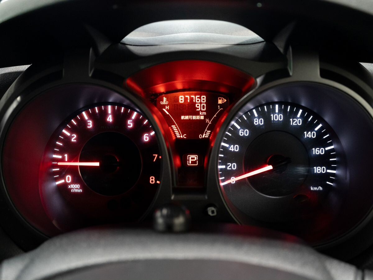 Nissan Juke 2016 - фото автомобиля