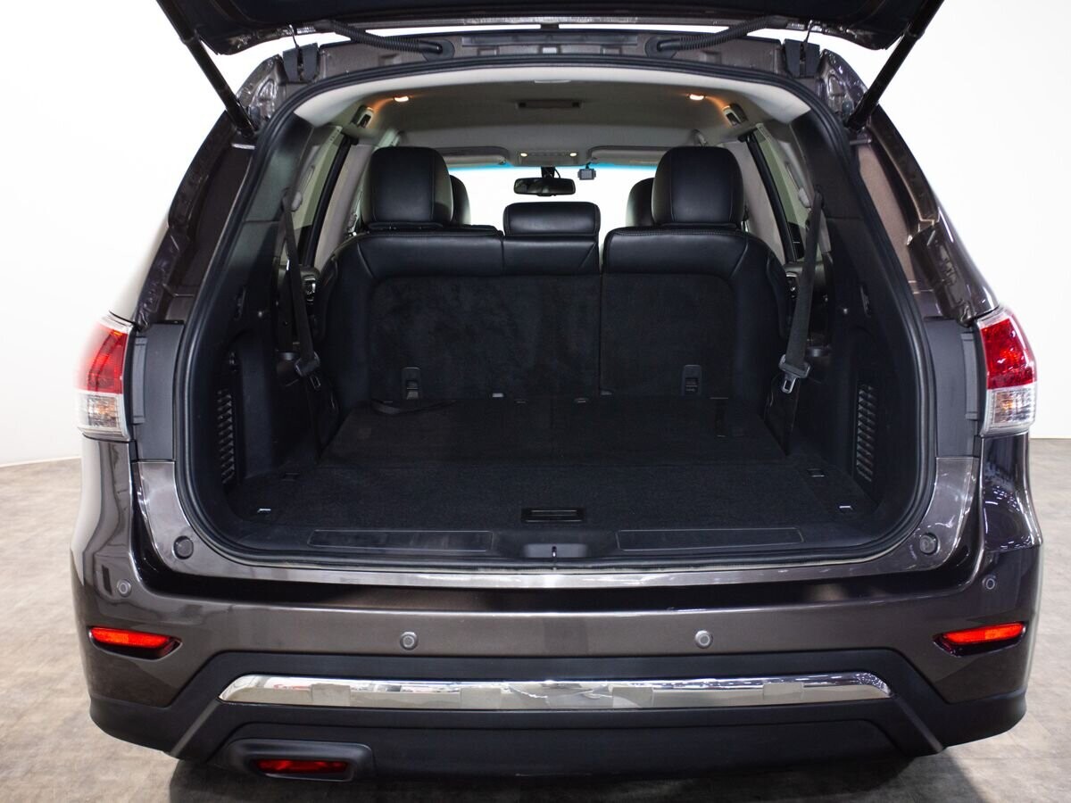 Nissan Pathfinder 2015 - фото автомобиля