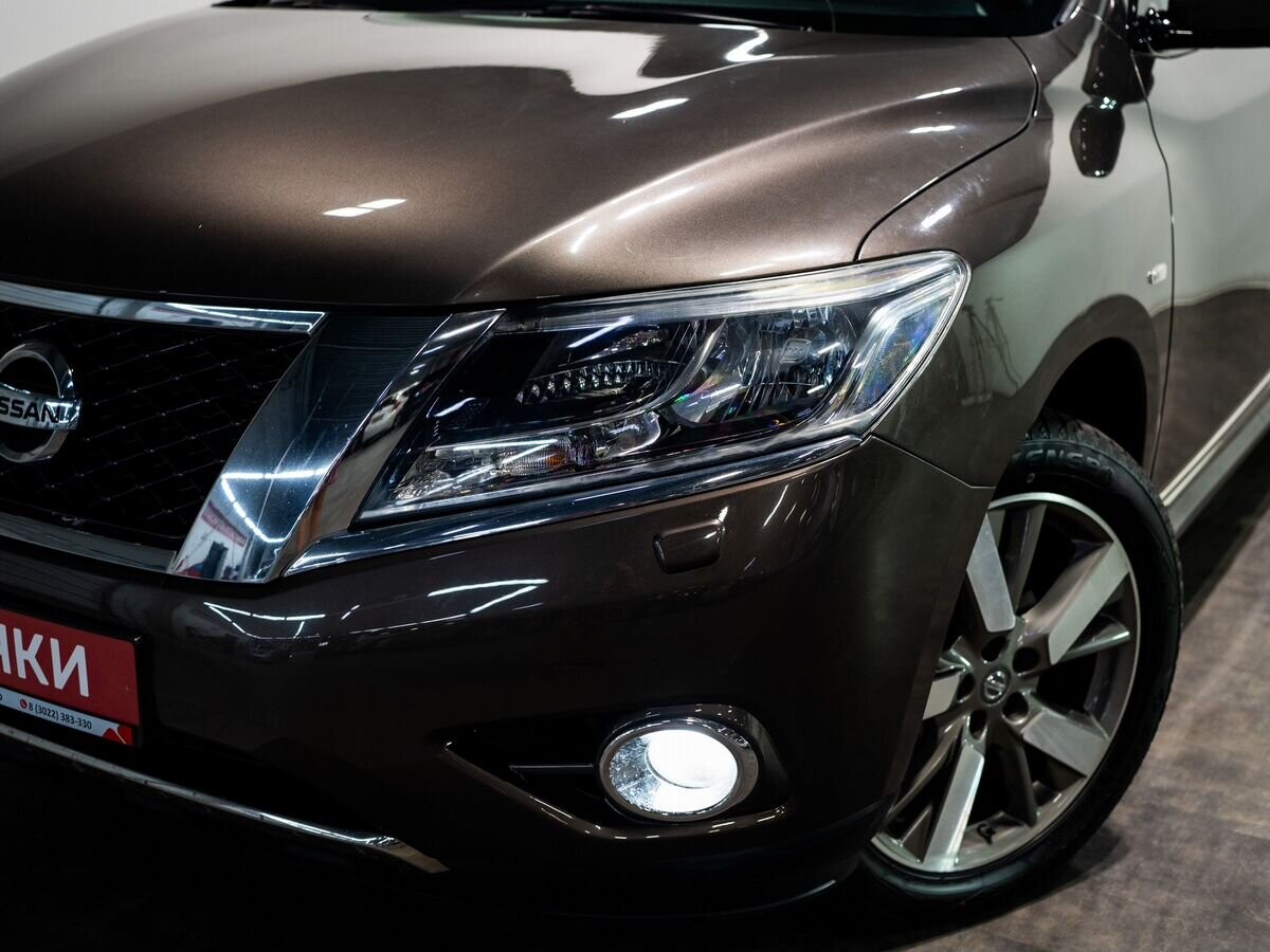 Nissan Pathfinder 2015 - фото автомобиля