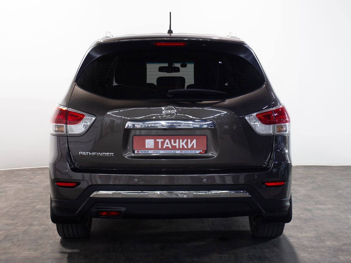 Nissan Pathfinder 2015 - фото автомобиля