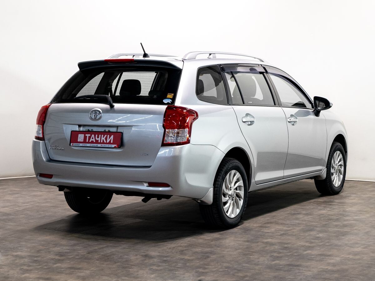 Toyota Corolla Fielder 2014 - фото автомобиля