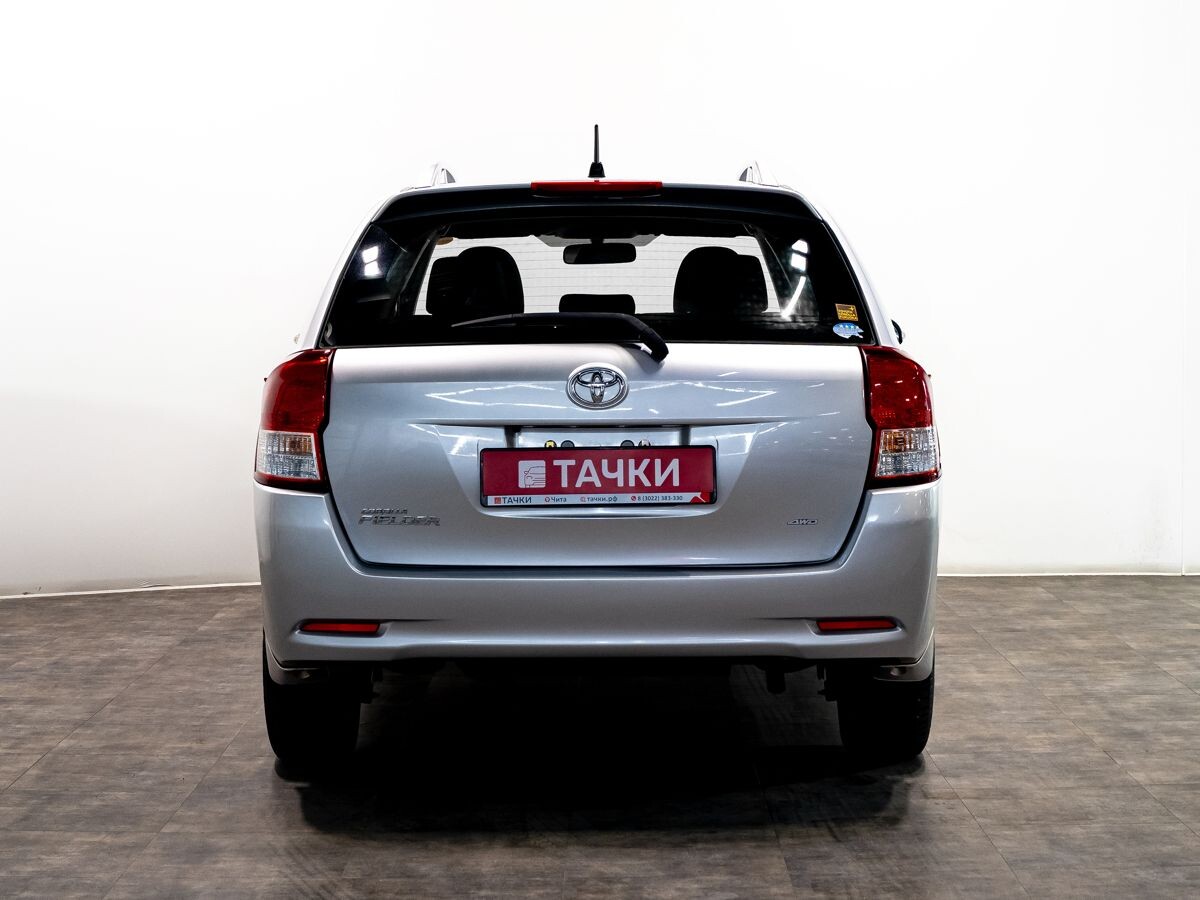 Toyota Corolla Fielder 2014 - фото автомобиля