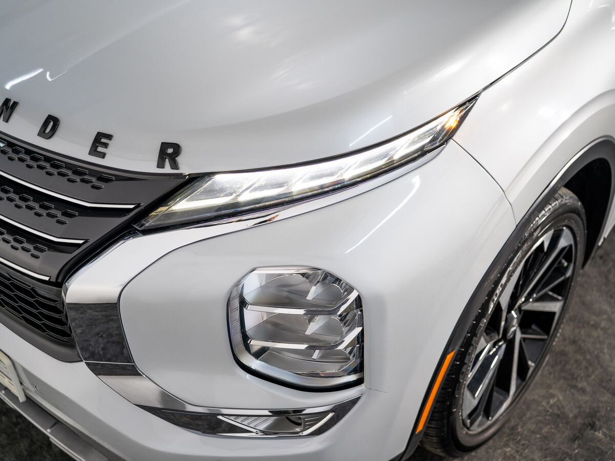 Mitsubishi Outlander 2022 - фото автомобиля