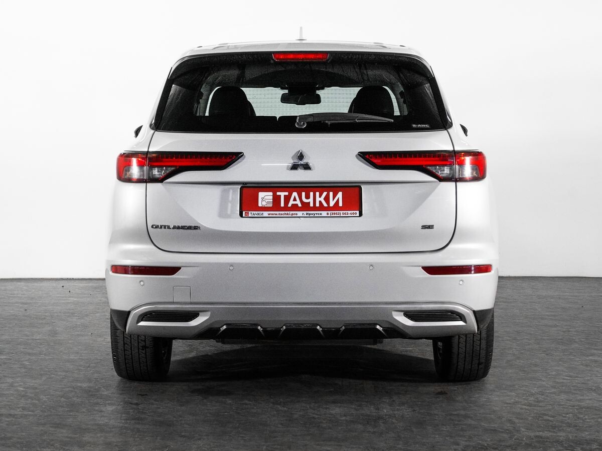 Mitsubishi Outlander 2022 - фото автомобиля