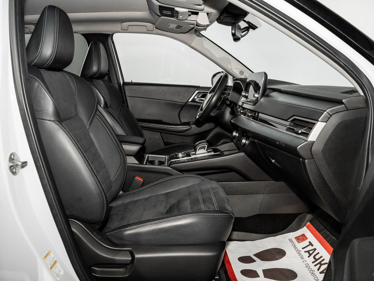 Mitsubishi Outlander 2022 - фото автомобиля