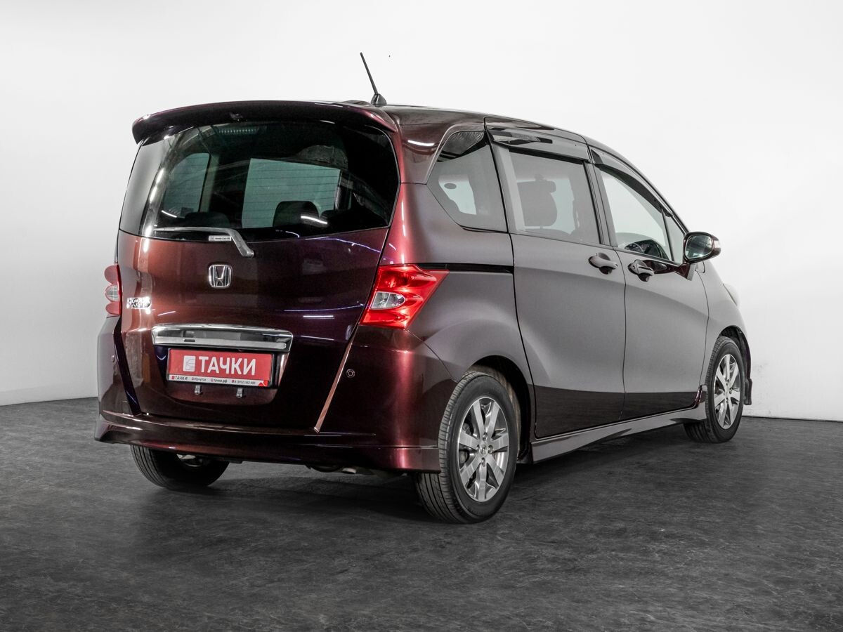 Honda Freed 2011 - фото автомобиля