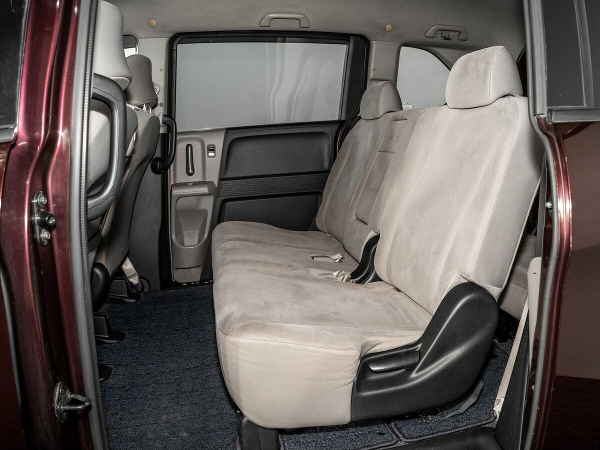 Honda Freed 2011 - фото автомобиля