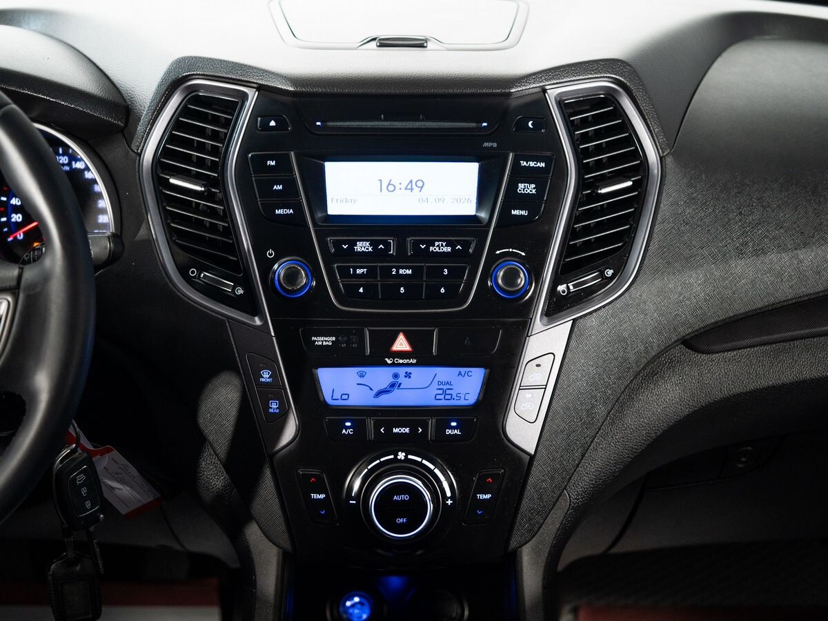 Hyundai Santa Fe 2013 - фото автомобиля