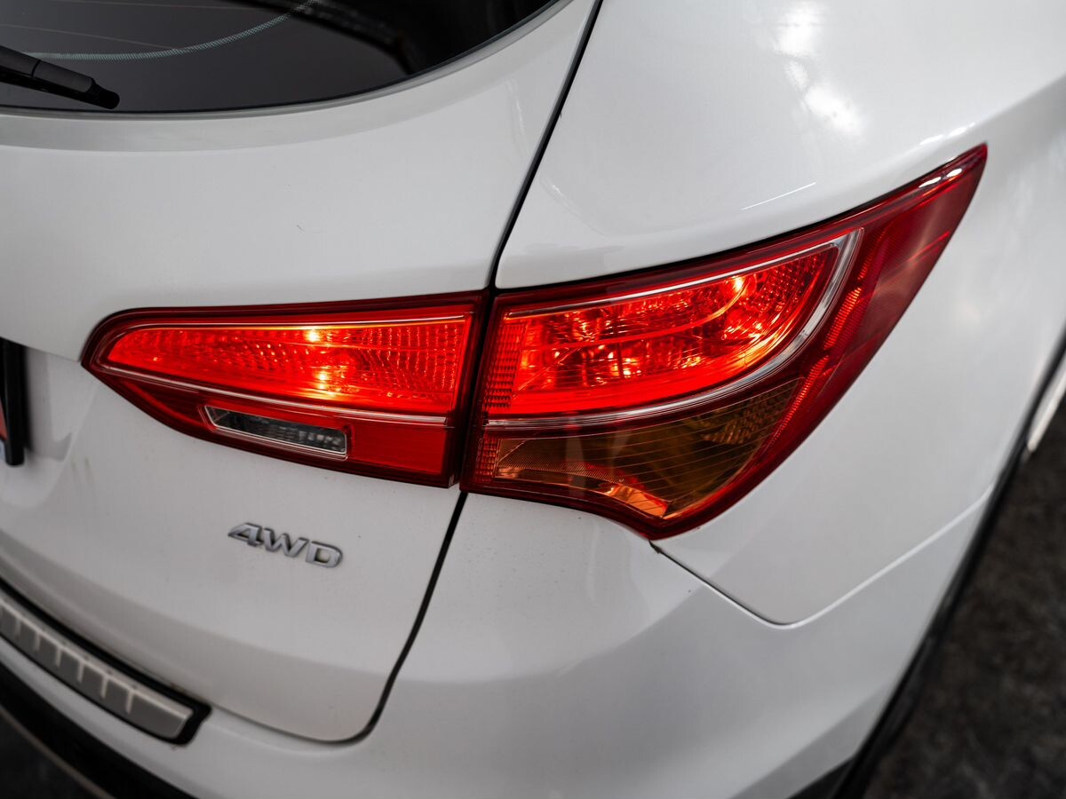 Hyundai Santa Fe 2013 - фото автомобиля