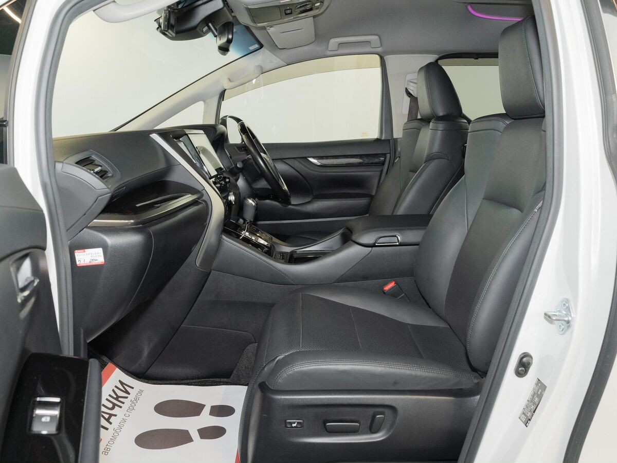Toyota Alphard 2020 - фото автомобиля