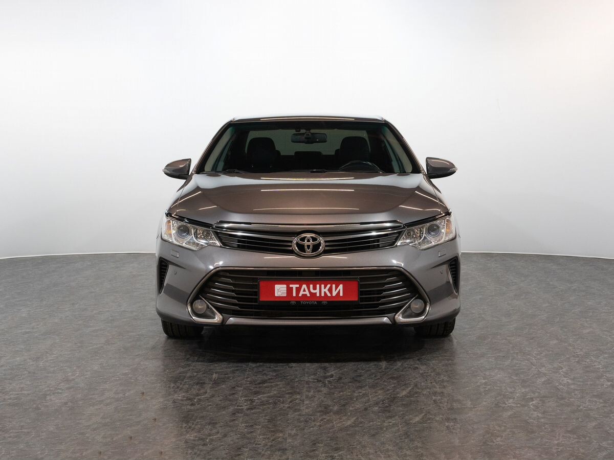 Toyota Camry 2015 - фото автомобиля