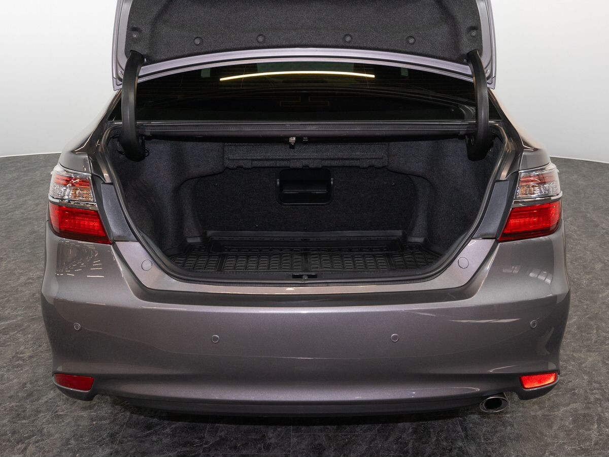 Toyota Camry 2015 - фото автомобиля