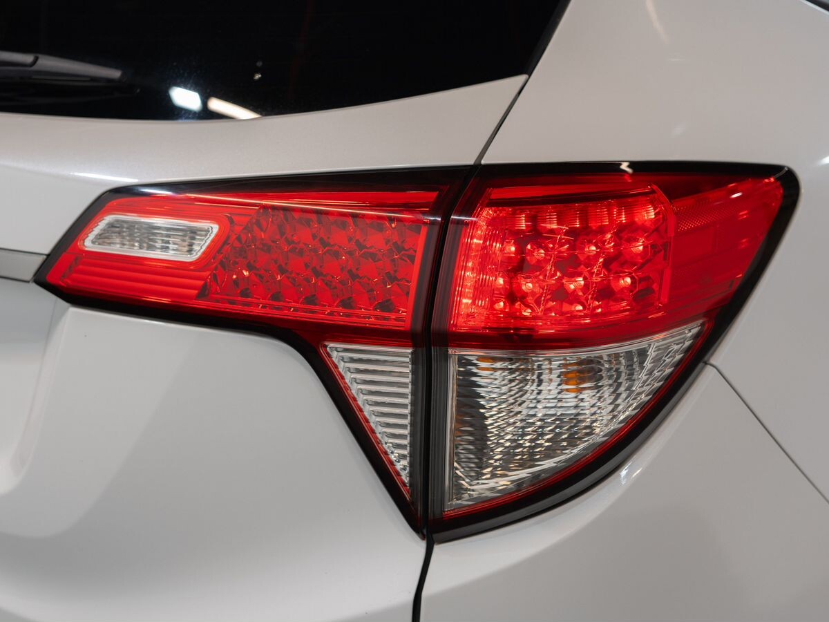 Honda Vezel 2018 - фото автомобиля