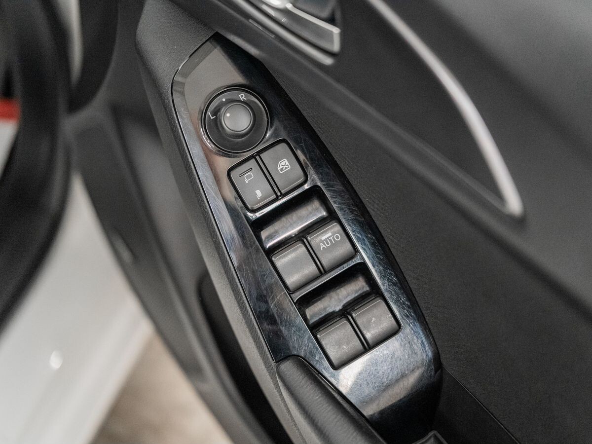 Mazda Axela 2017 - фото автомобиля