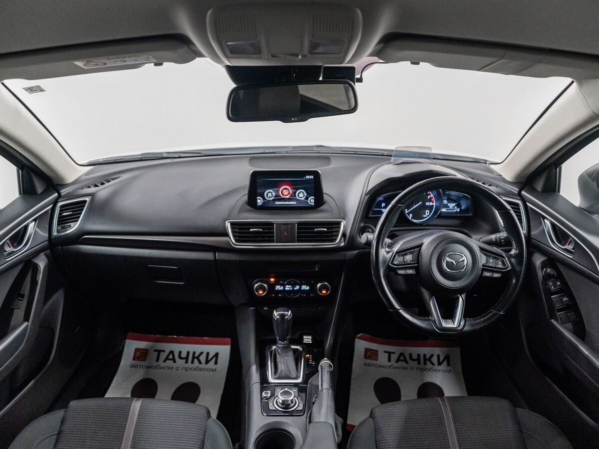 Mazda Axela 2017 - фото автомобиля