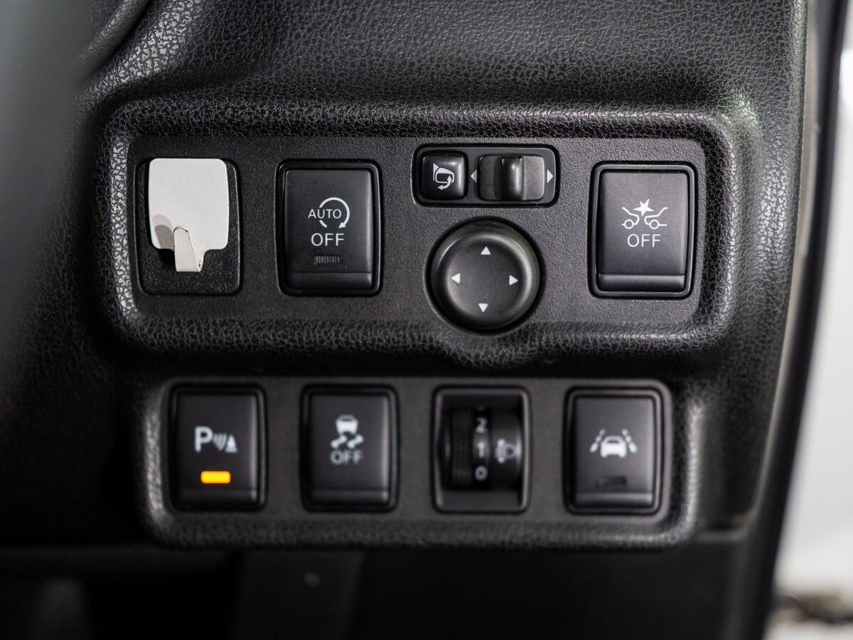 Nissan Note 2020 - фото автомобиля