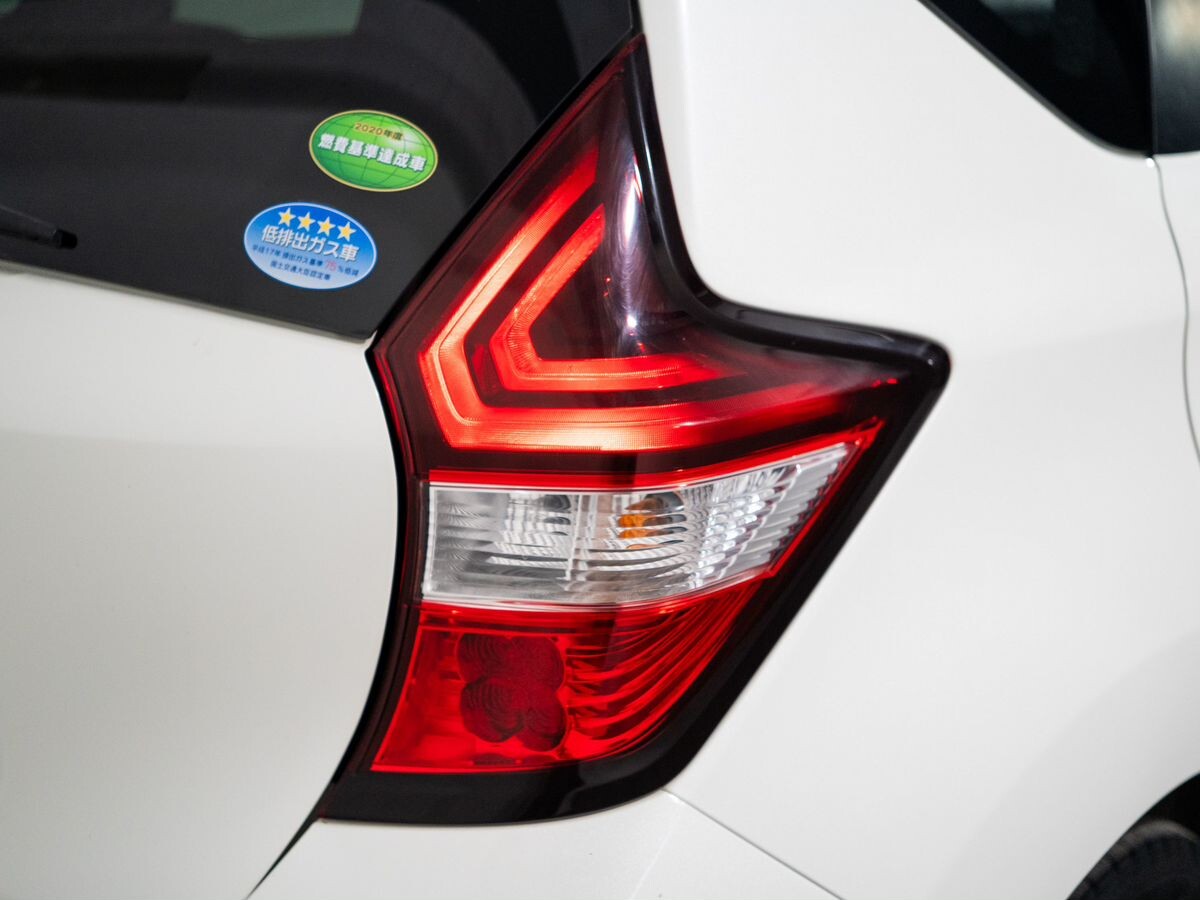 Nissan Note 2020 - фото автомобиля