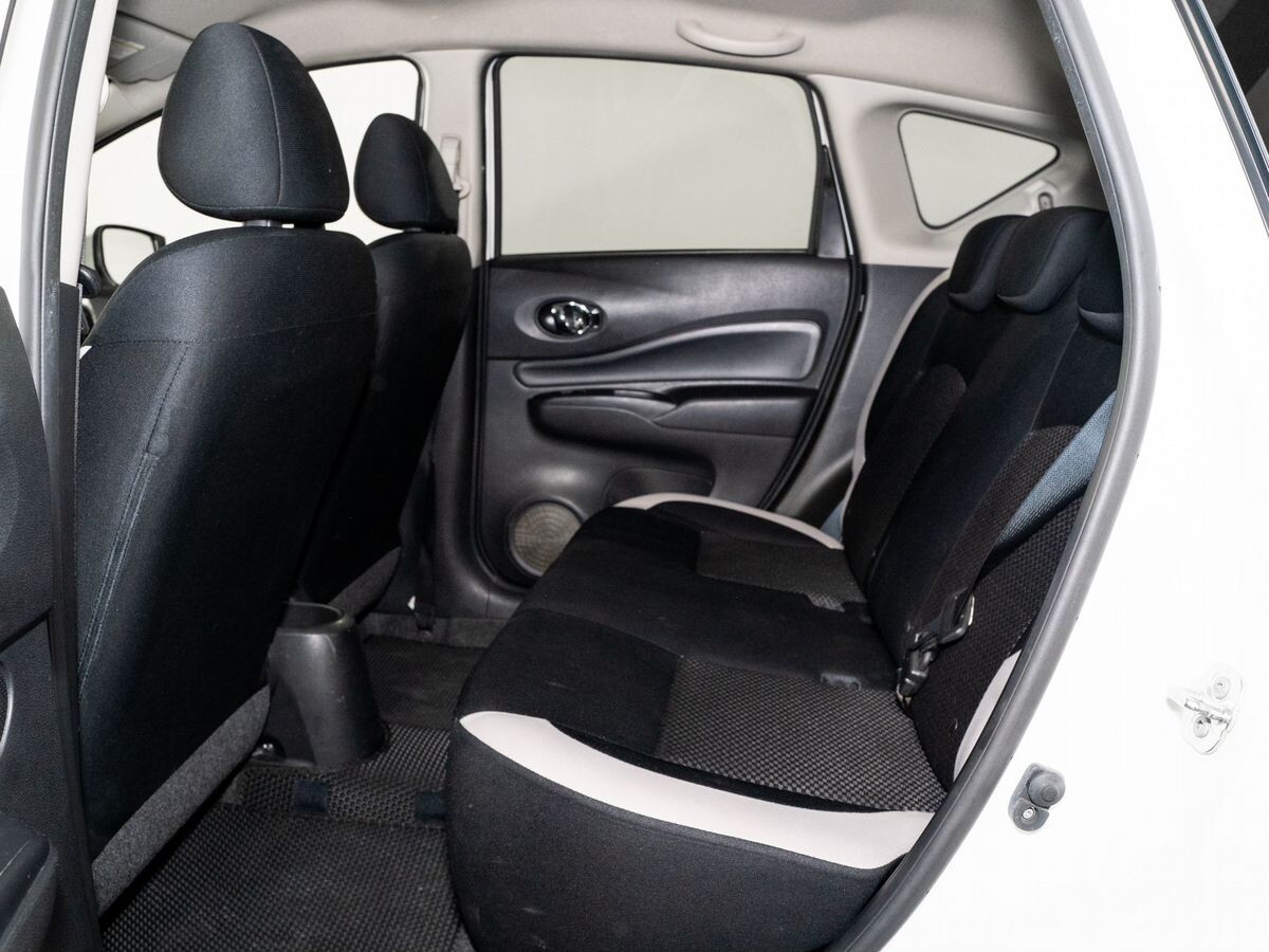 Nissan Note 2020 - фото автомобиля
