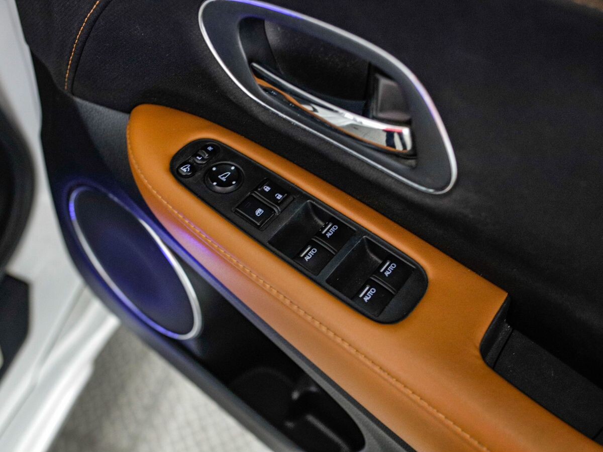 Honda Vezel 2014 - фото автомобиля