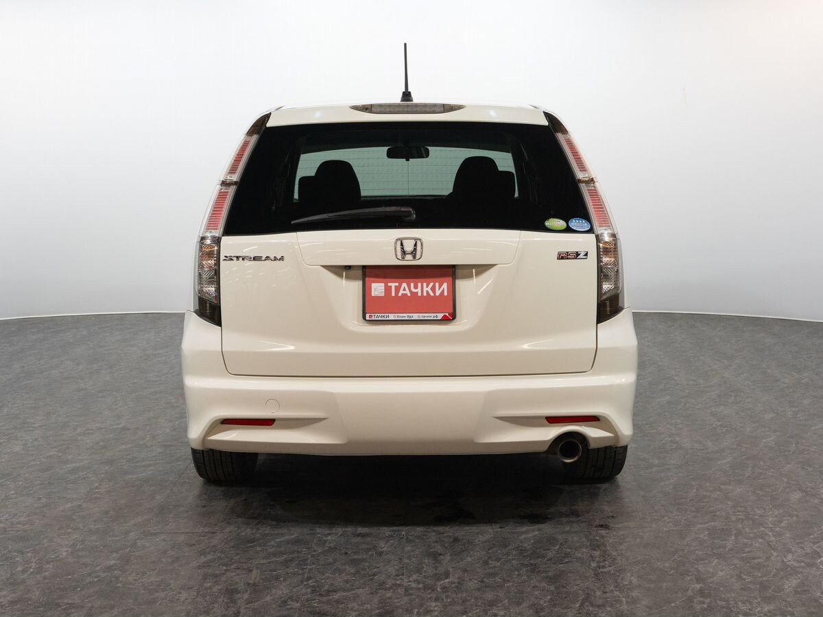 Honda Stream 2010 - фото автомобиля