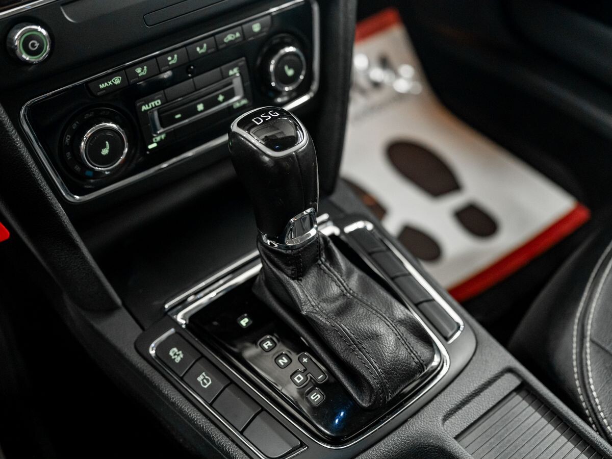Skoda Superb 2014 - фото автомобиля