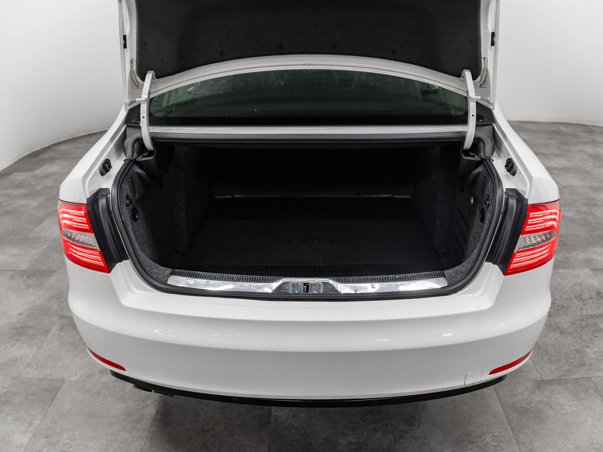 Skoda Superb 2014 - фото автомобиля