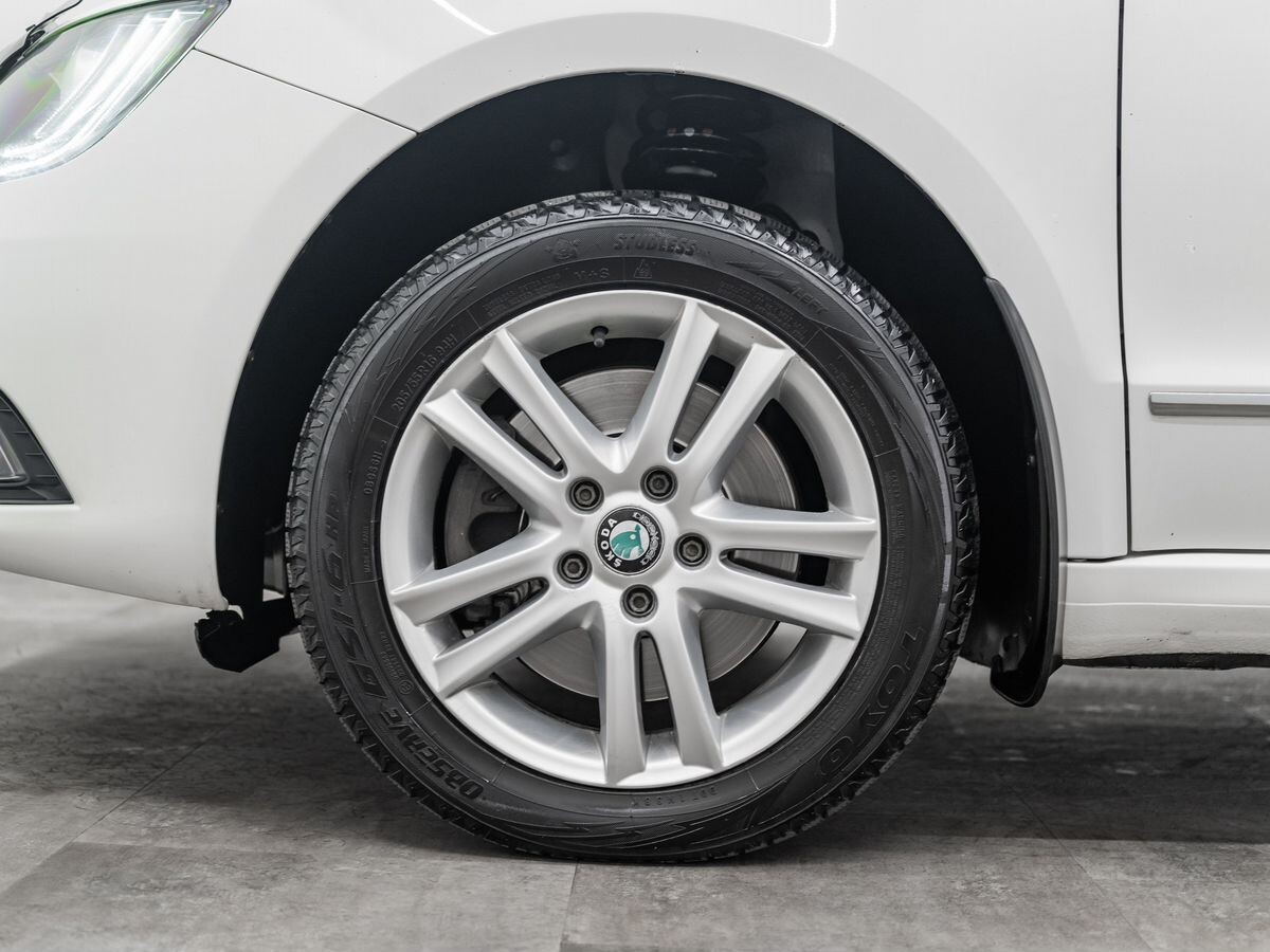 Skoda Superb 2014 - фото автомобиля