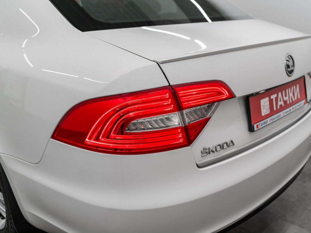 Skoda Superb 2014 - фото автомобиля