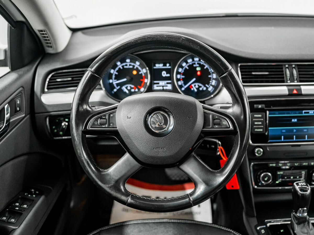 Skoda Superb 2014 - фото автомобиля