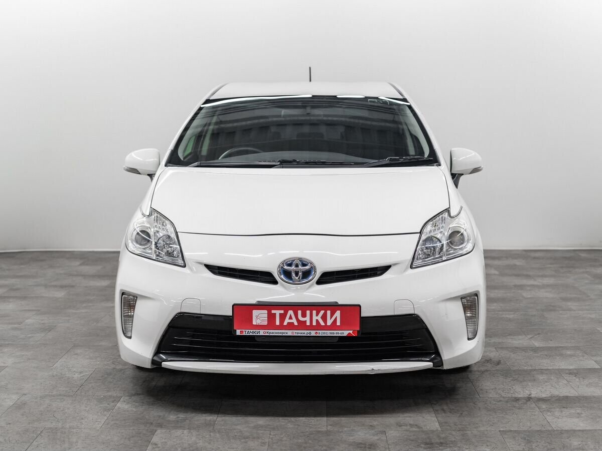 Toyota Prius 2012 - фото автомобиля