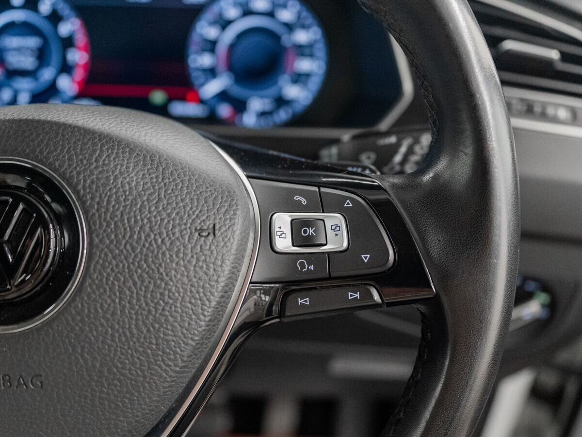 Volkswagen Tiguan 2016 - фото автомобиля