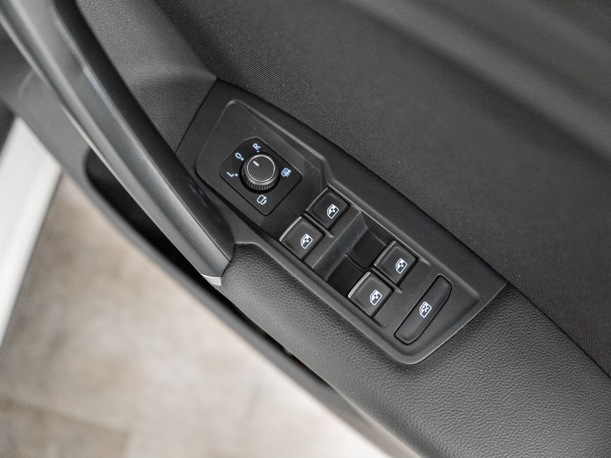 Volkswagen Tiguan 2016 - фото автомобиля