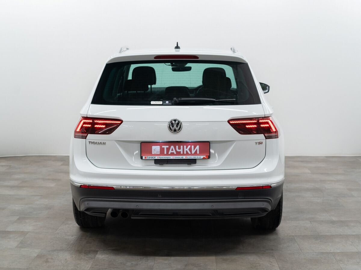 Volkswagen Tiguan 2016 - фото автомобиля